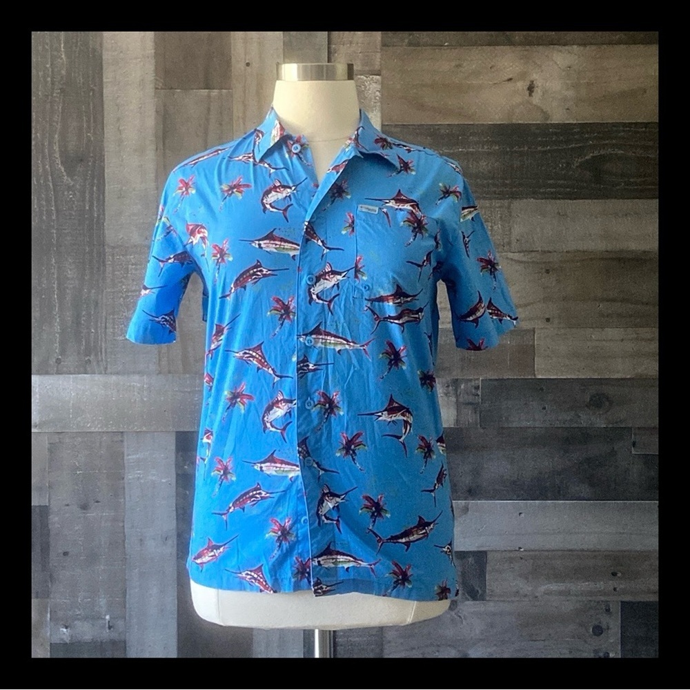 Men’s Columbia Hawaiian button up shirt small tropical palm trees swordfish